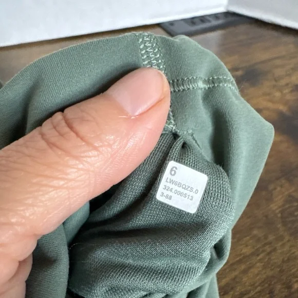 Lululemon Align HR Crop Pant 23” Size 6 Grey Eucalyptus NWT